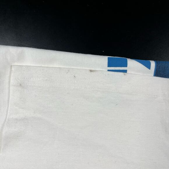 Billie Eilish Official Tour Hit Me Hard And Soft White T Shirt Tee Men’s Sz L - Picture 7 of 8